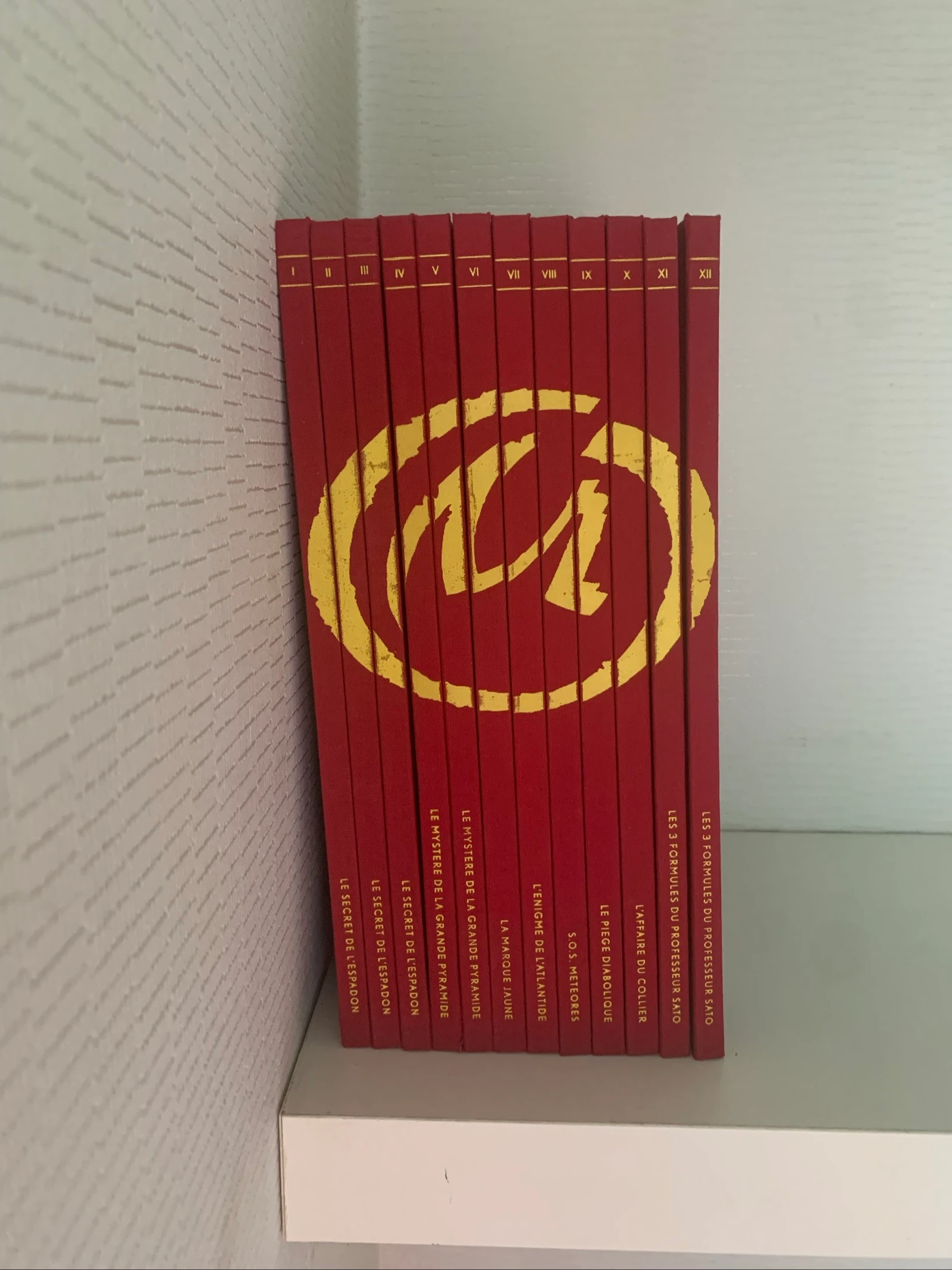 Bd Intégrale Blake et Mortimer 12 tomes Jacobs - Dos toilé rouge frise M jaune - Le Monde